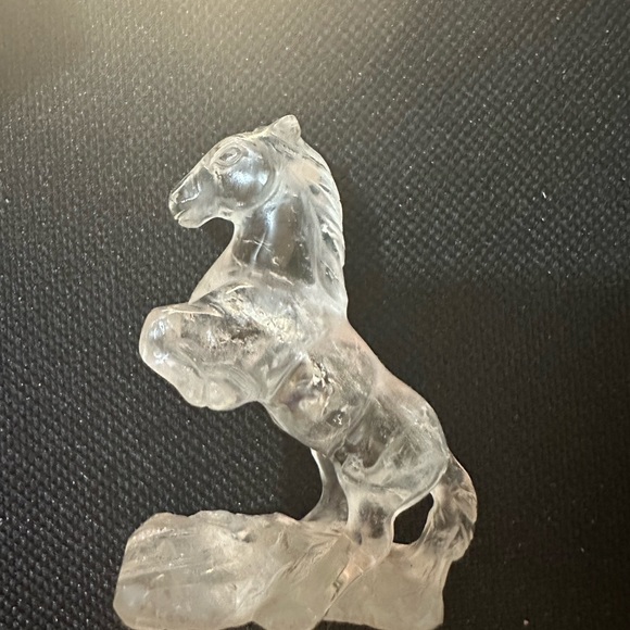 Hand Carved Clear Quartz Horse Carving - Picture 1 of 16